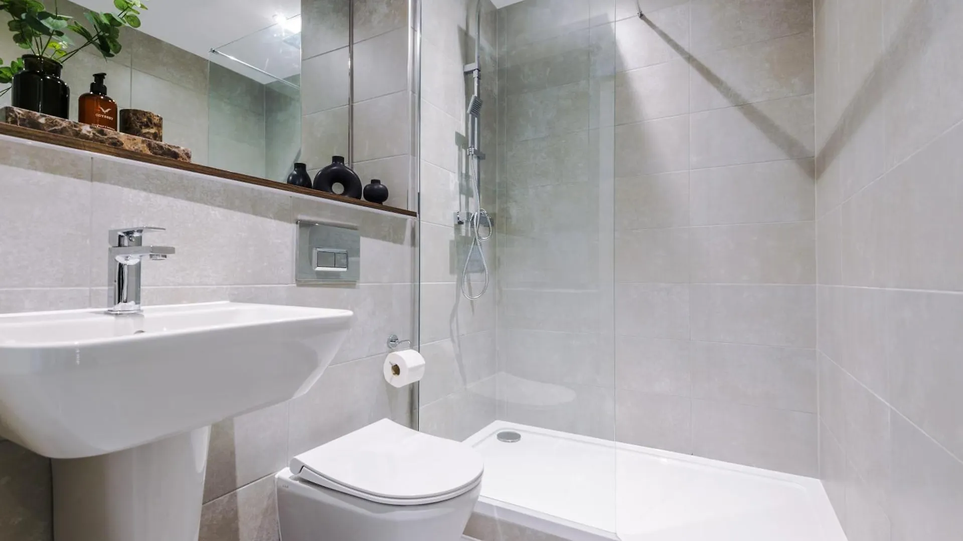 Premium 3 Bed Apartment City Centre - Free Parking Leeds