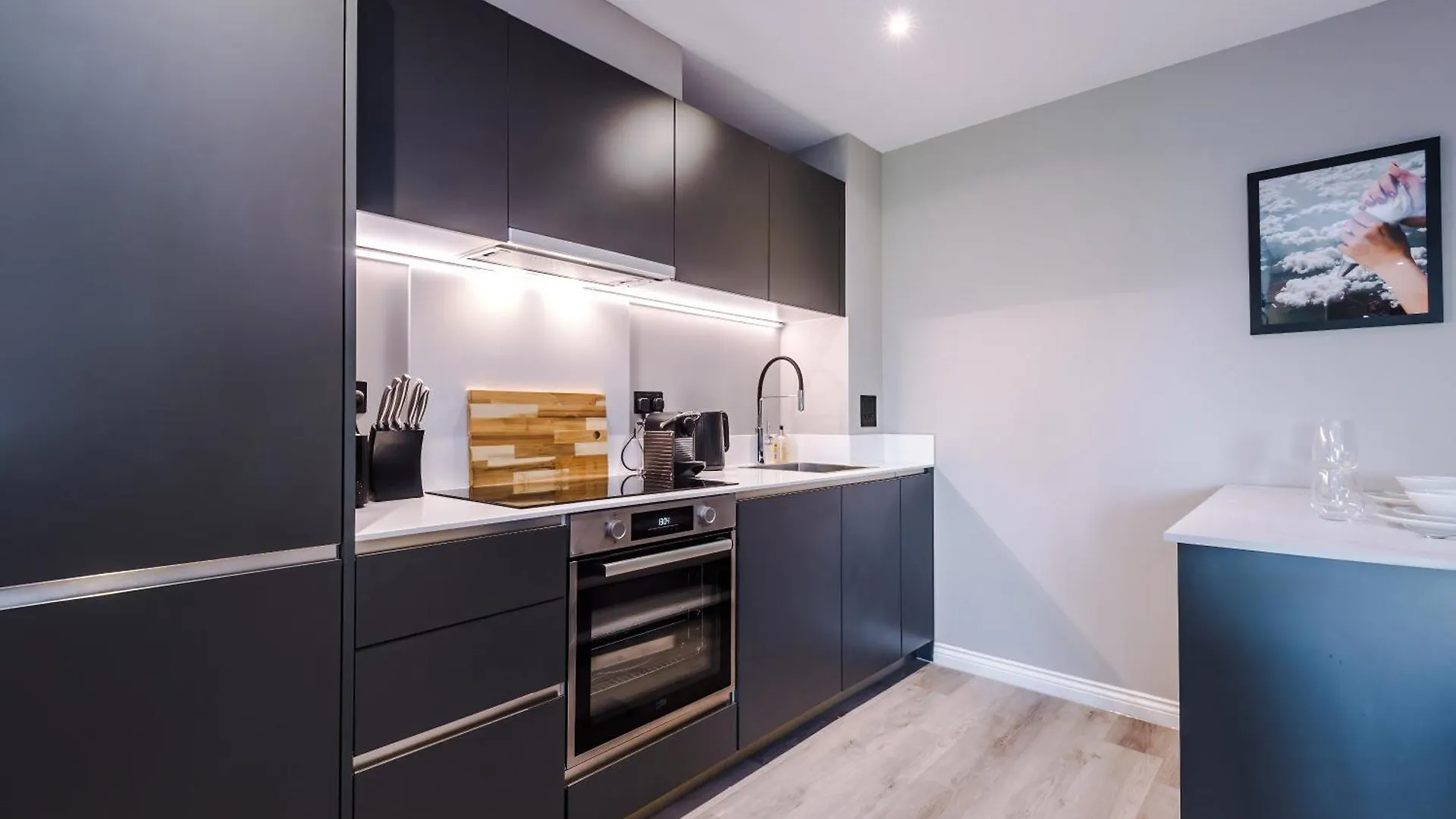 Premium 3 Bed Apartment City Centre - Free Parking Leeds   Leeds (West Yorkshire)