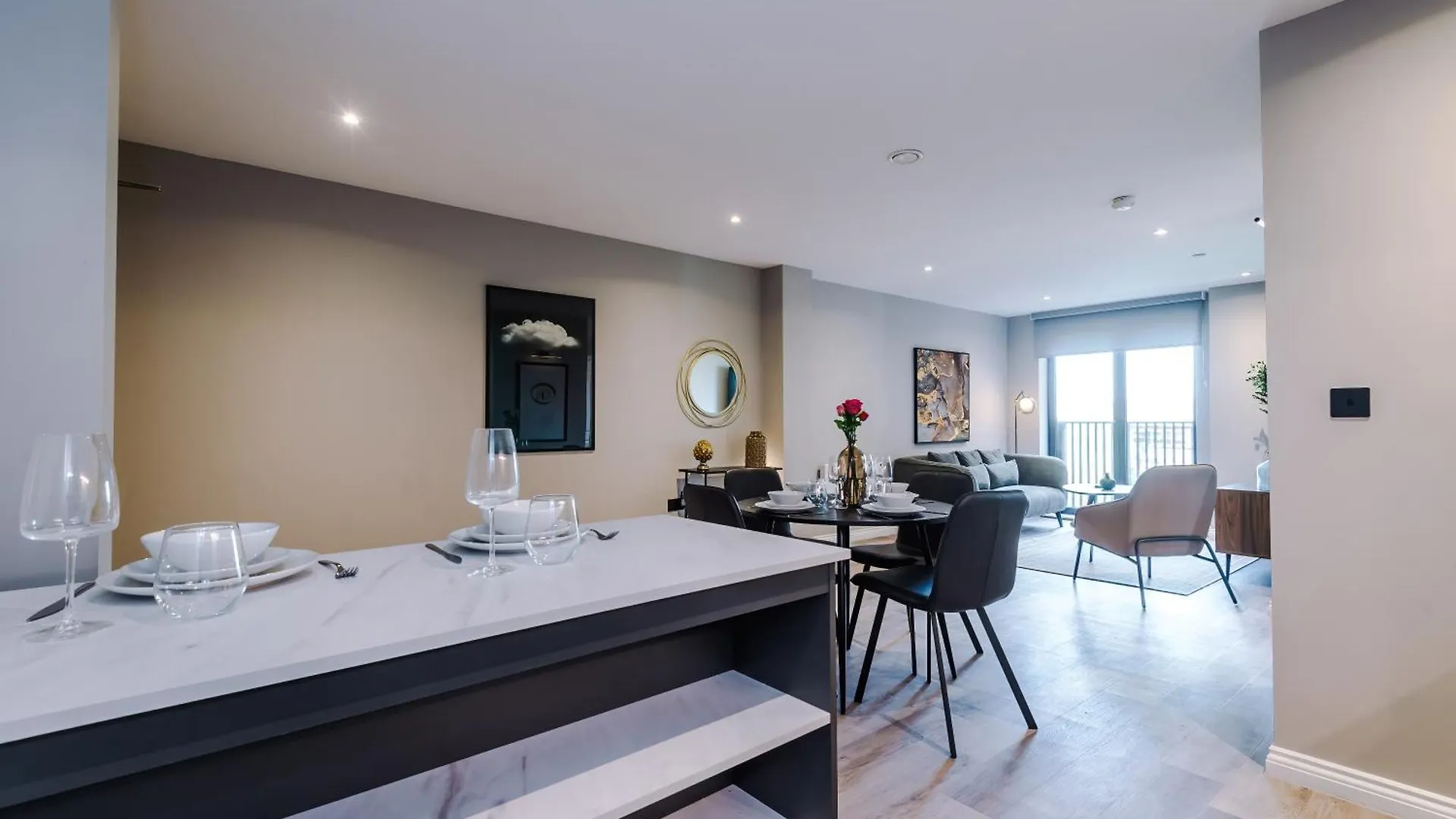 Premium 3 Bed Apartment City Centre - Free Parking Leeds