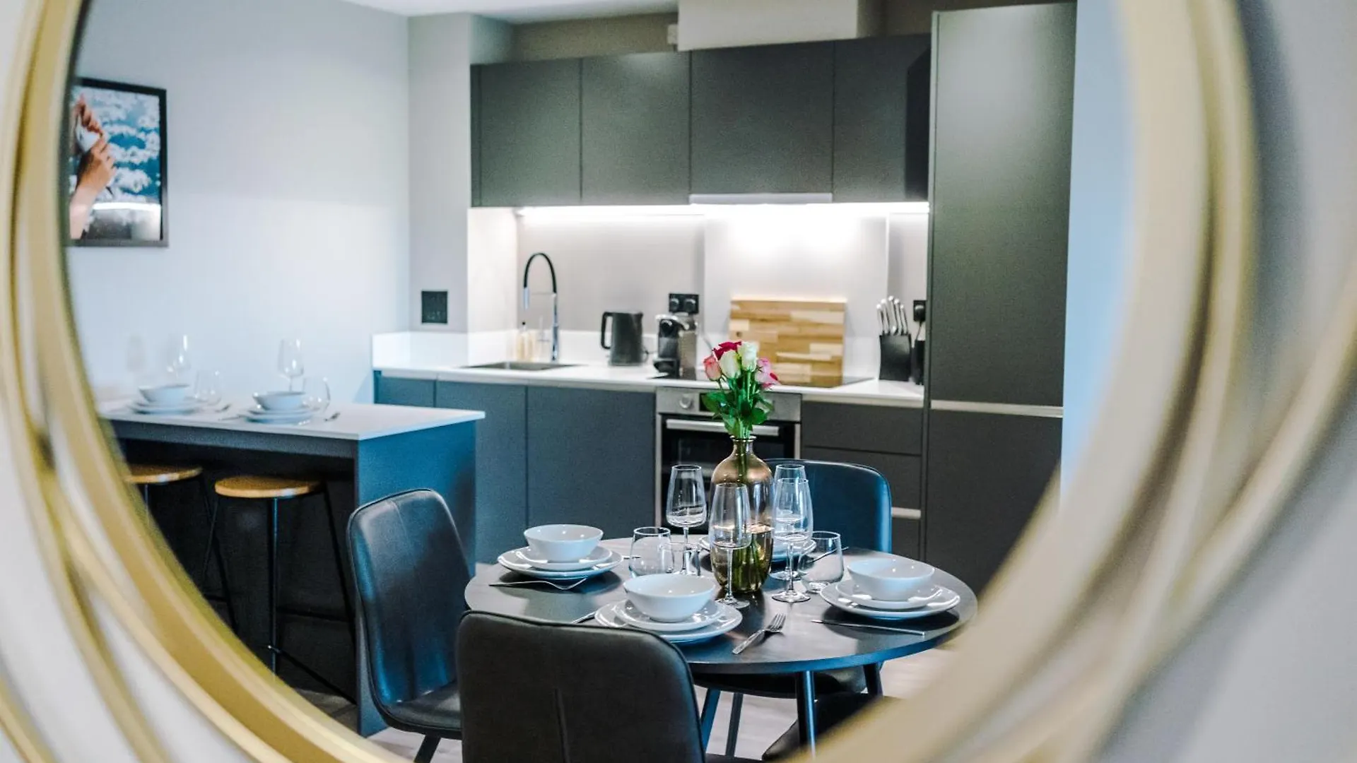 Premium 3 Bed Apartment City Centre - Free Parking Leeds   Leeds (West Yorkshire)
