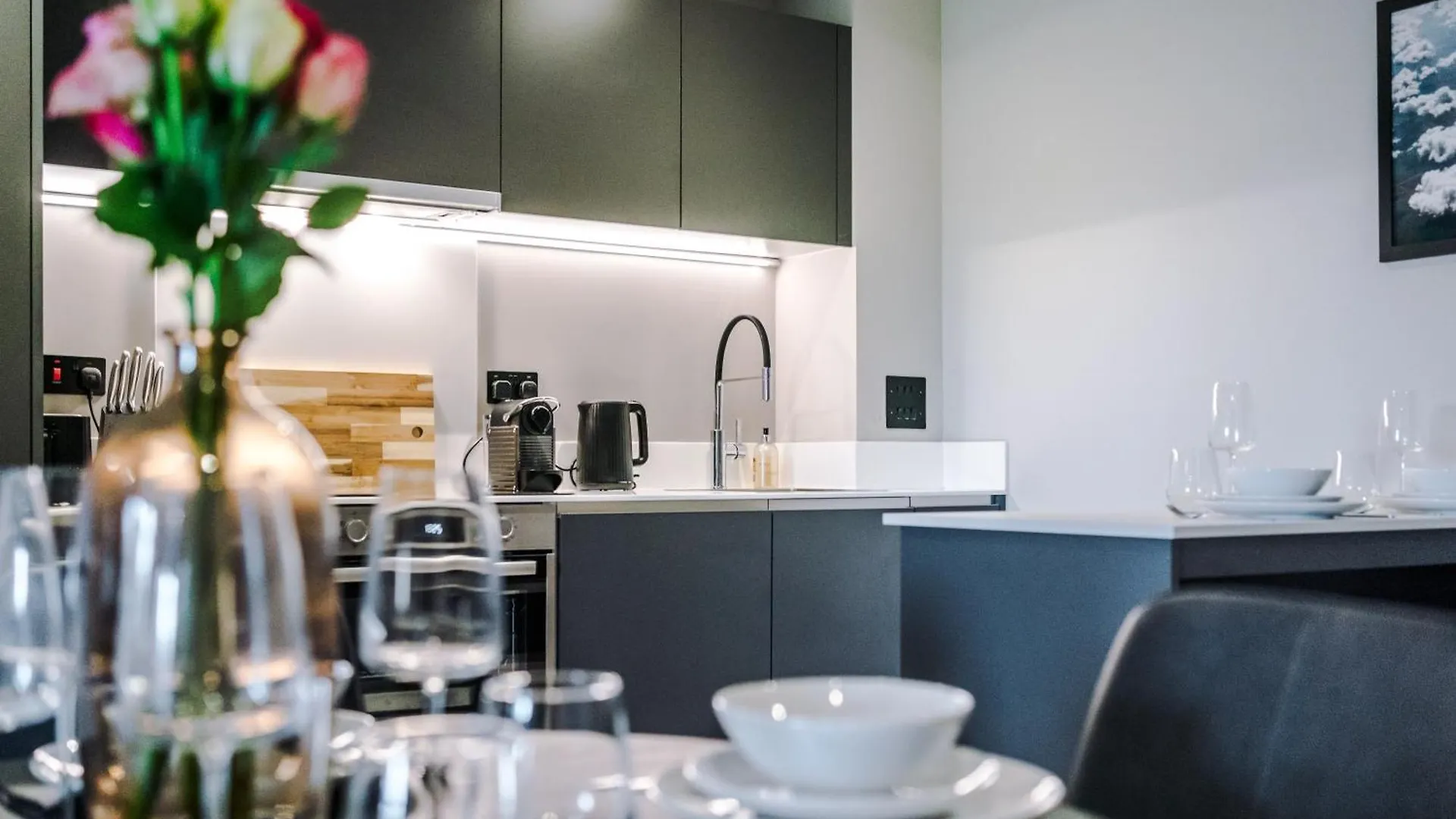 Premium 3 Bed Apartment City Centre - Free Parking Leeds
