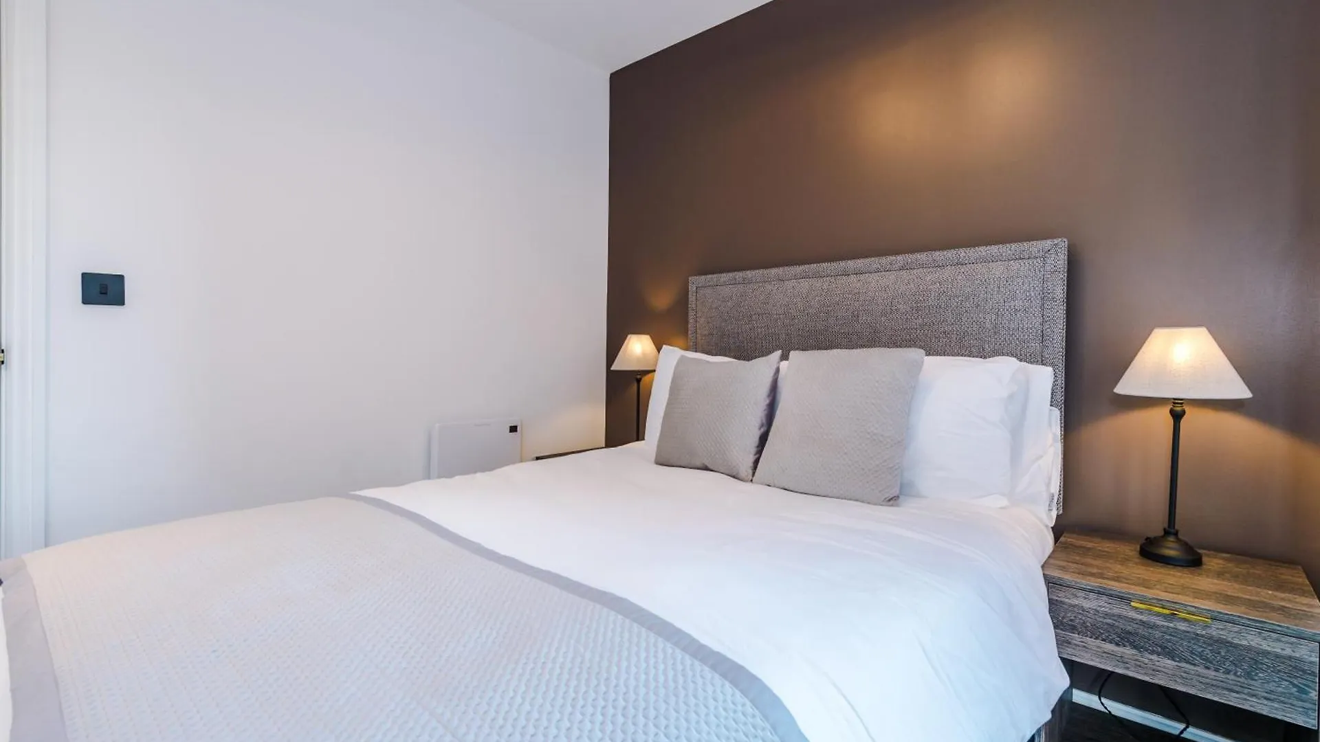 Premium 3 Bed Apartment City Centre - Free Parking Leeds