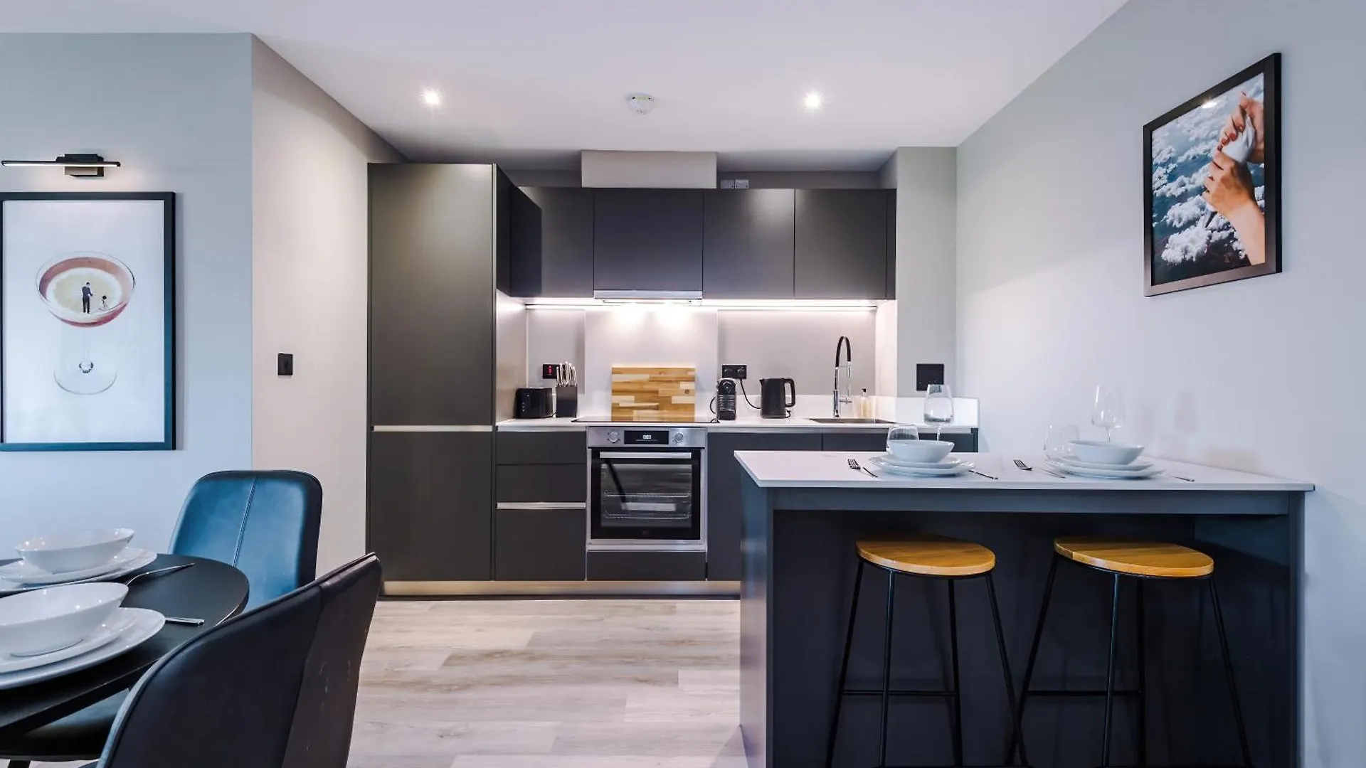 Premium 3 Bed Apartment City Centre - Free Parking Leeds